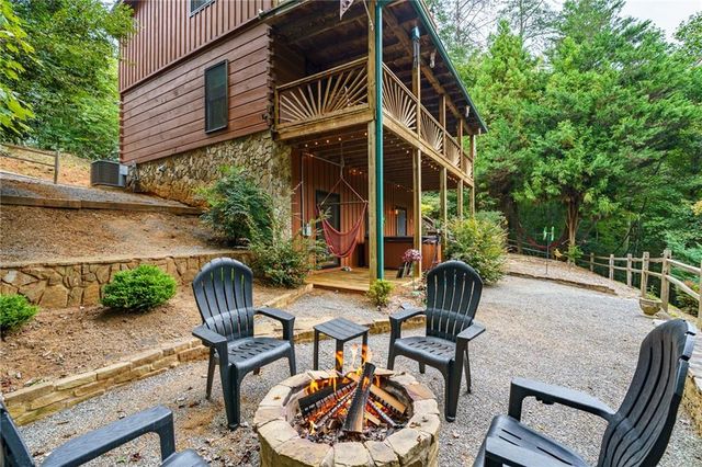 405 Donna Lee Lane, Mineral Bluff, GA 30559