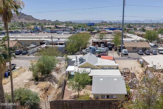 1116 E CINNABAR Avenue, Phoenix, AZ 85020