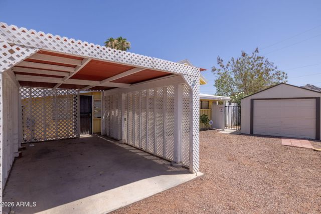 1116 E CINNABAR Avenue, Phoenix, AZ 85020