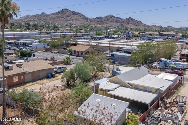 1116 E CINNABAR Avenue, Phoenix, AZ 85020