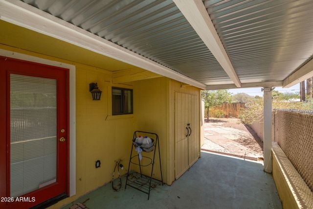1116 E CINNABAR Avenue, Phoenix, AZ 85020