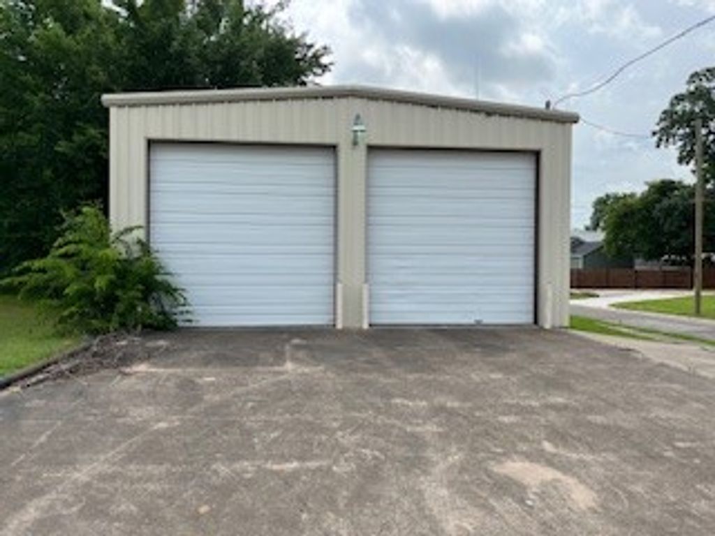 1410 Washington Street, Commerce, TX 75428