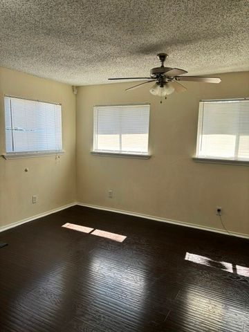 9684 Dale Glade Drive, Dallas, TX 75217