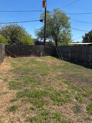 9684 Dale Glade Drive, Dallas, TX 75217