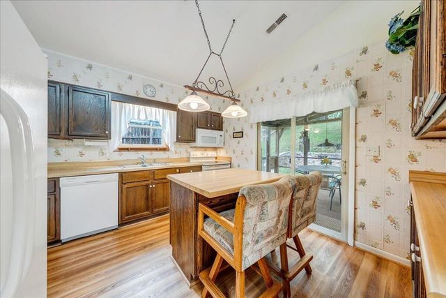 7029 Autumn Wood LN, Roanoke, VA 24019