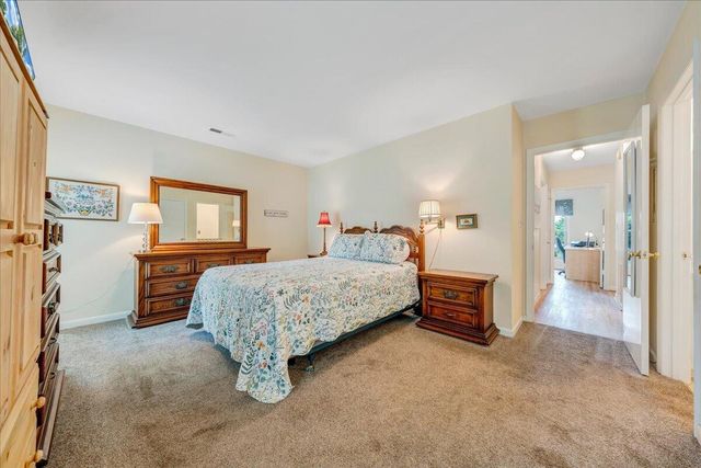 7029 Autumn Wood LN, Roanoke, VA 24019