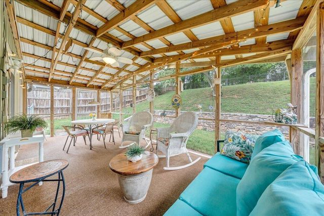 7029 Autumn Wood LN, Roanoke, VA 24019