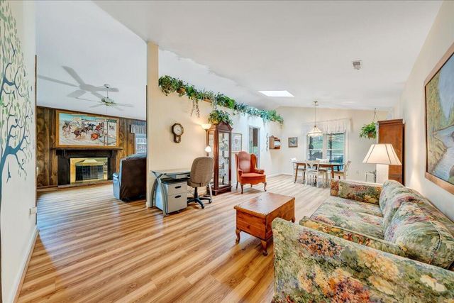 7029 Autumn Wood LN, Roanoke, VA 24019