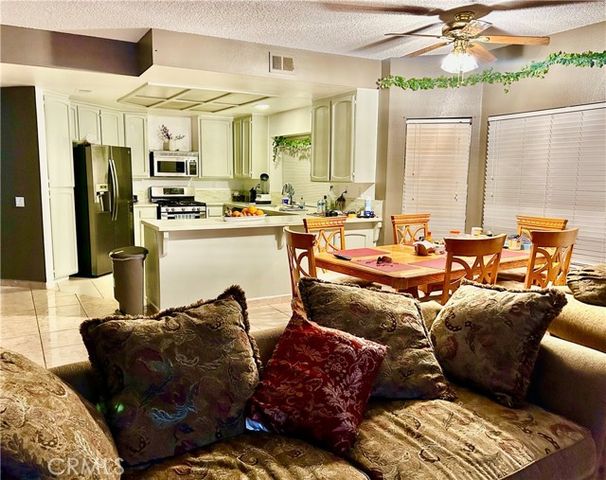 11691 Via Colina, Moreno Valley, CA 92555