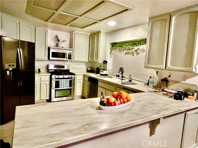 11691 Via Colina, Moreno Valley, CA 92555