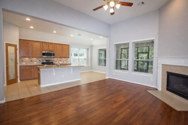 225 Forest Heights Lane, Montgomery, TX 77316