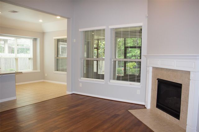 225 Forest Heights Lane, Montgomery, TX 77316