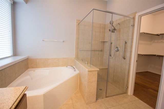 225 Forest Heights Lane, Montgomery, TX 77316