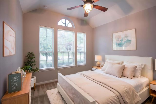 225 Forest Heights Lane, Montgomery, TX 77316