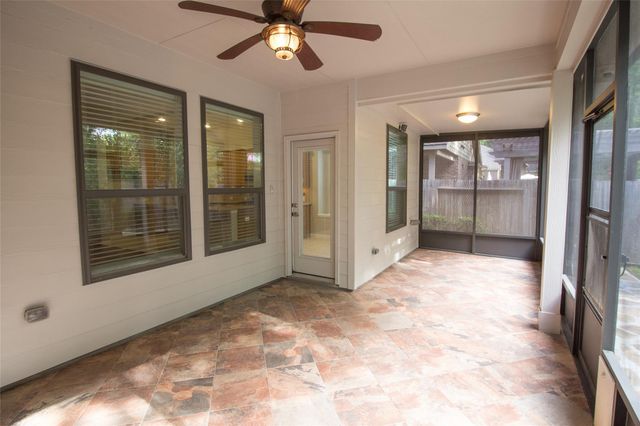 225 Forest Heights Lane, Montgomery, TX 77316