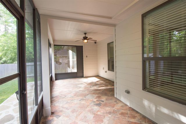 225 Forest Heights Lane, Montgomery, TX 77316