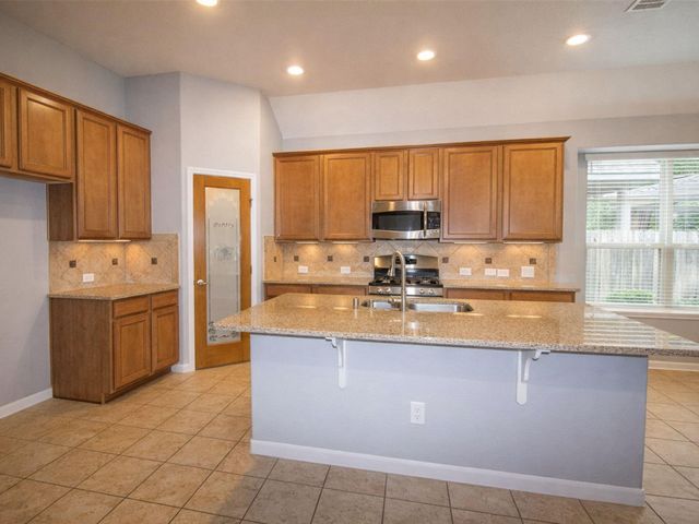 225 Forest Heights Lane, Montgomery, TX 77316