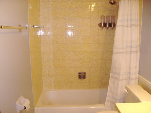 10418 S Pulaski Road 204C, Oak Lawn, IL 60453