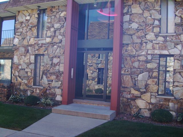 10418 S Pulaski Road 204C, Oak Lawn, IL 60453