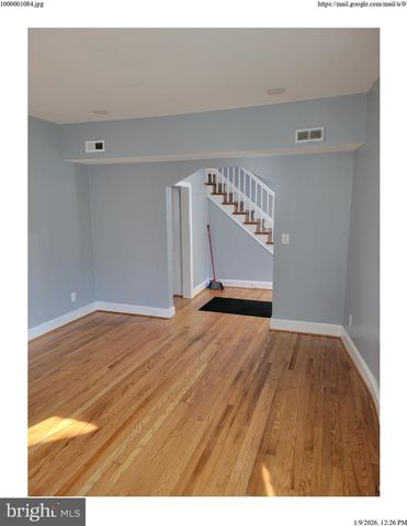 7428 PINEY BRANCH RD, Takoma Park, MD 20912