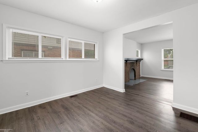 14561 Saint Marys Street, Detroit, MI 48227
