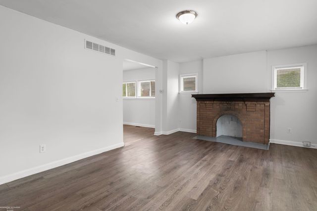 14561 Saint Marys Street, Detroit, MI 48227