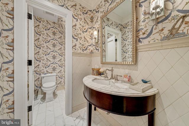 8133 GEORGETOWN PIKE, Mclean, VA 22102