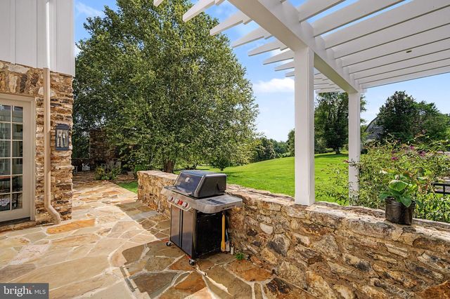 8133 GEORGETOWN PIKE, Mclean, VA 22102