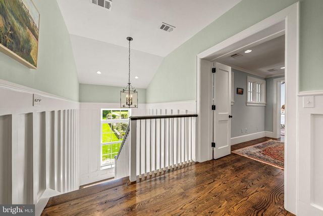 8133 GEORGETOWN PIKE, Mclean, VA 22102