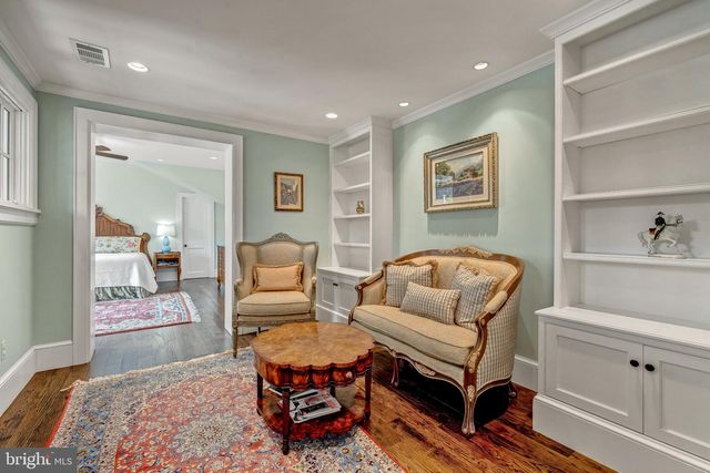 8133 GEORGETOWN PIKE, Mclean, VA 22102