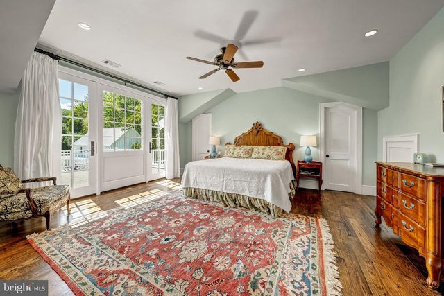8133 GEORGETOWN PIKE, Mclean, VA 22102