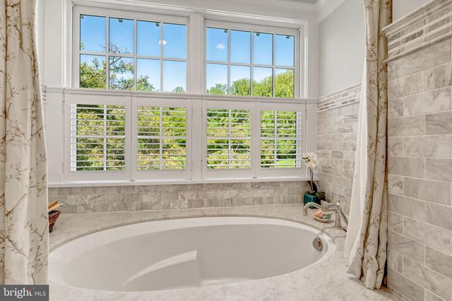8133 GEORGETOWN PIKE, Mclean, VA 22102
