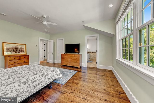 8133 GEORGETOWN PIKE, Mclean, VA 22102
