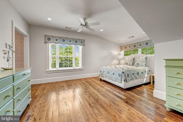 8133 GEORGETOWN PIKE, Mclean, VA 22102