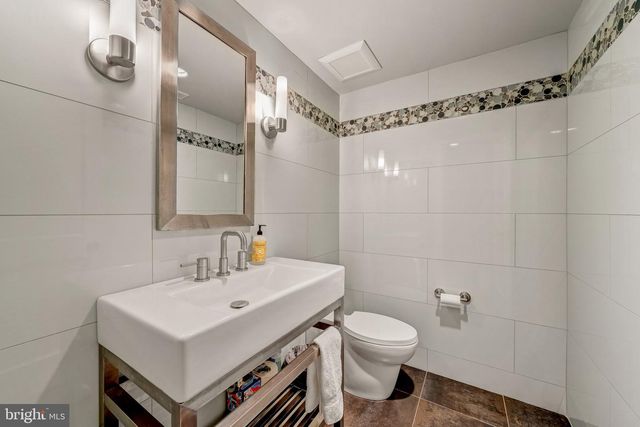 8133 GEORGETOWN PIKE, Mclean, VA 22102