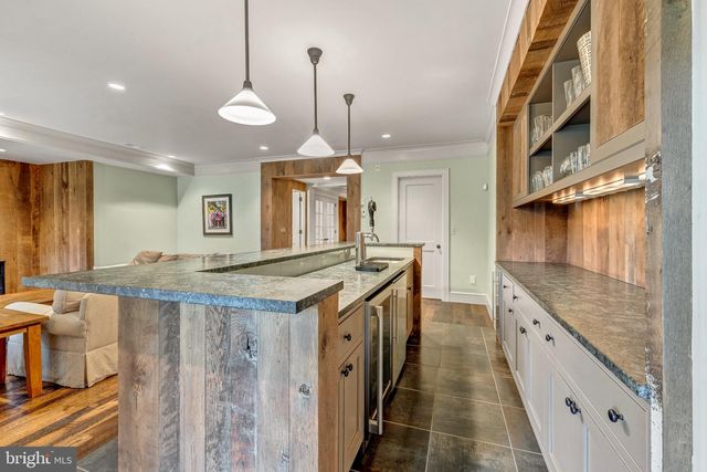 8133 GEORGETOWN PIKE, Mclean, VA 22102