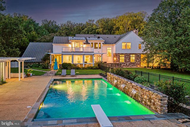 8133 GEORGETOWN PIKE, Mclean, VA 22102
