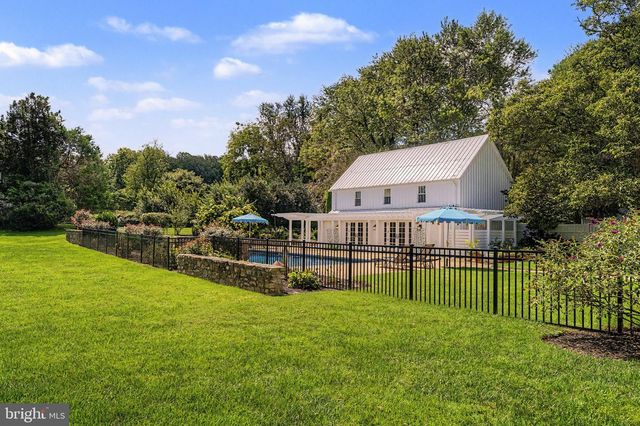 8133 GEORGETOWN PIKE, Mclean, VA 22102