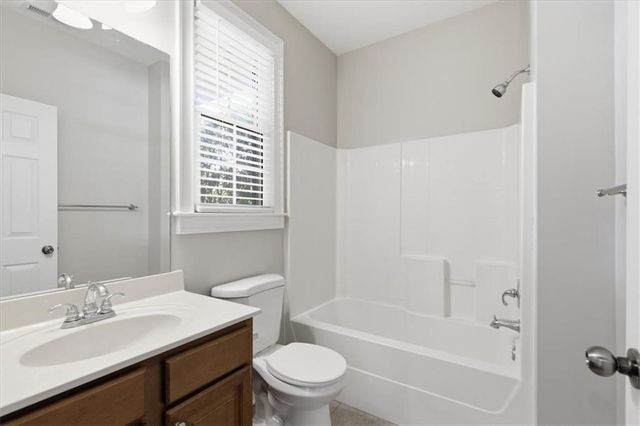 2080 Pinehurst View Drive, Grayson, GA 30017