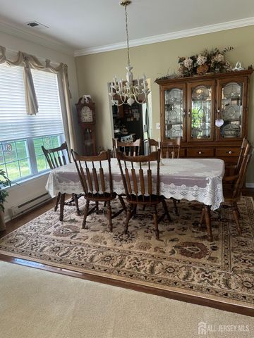 17 Burholme Drive, Hamilton, NJ 08691