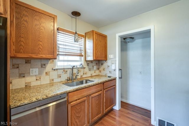407 E 330th Street, Willowick, OH 44095