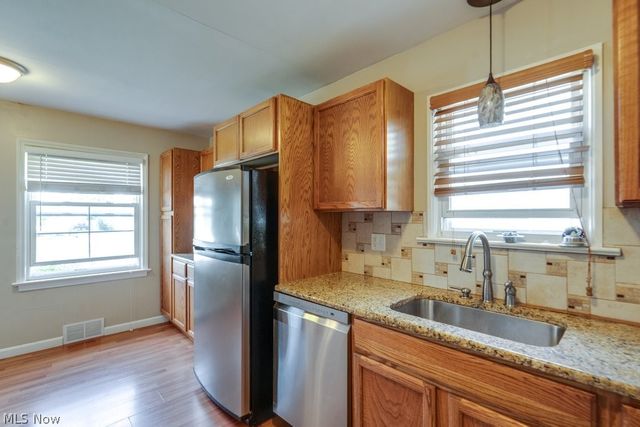 407 E 330th Street, Willowick, OH 44095