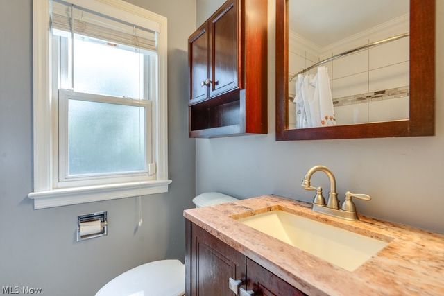 407 E 330th Street, Willowick, OH 44095
