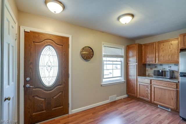 407 E 330th Street, Willowick, OH 44095