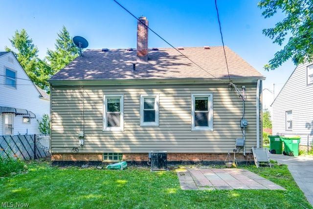 407 E 330th Street, Willowick, OH 44095