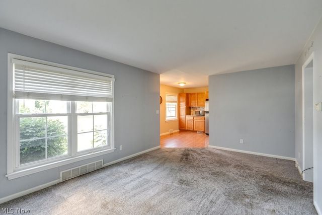 407 E 330th Street, Willowick, OH 44095