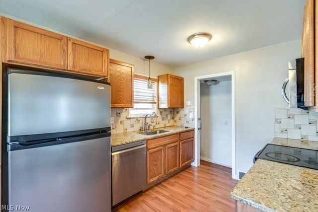 407 E 330th Street, Willowick, OH 44095