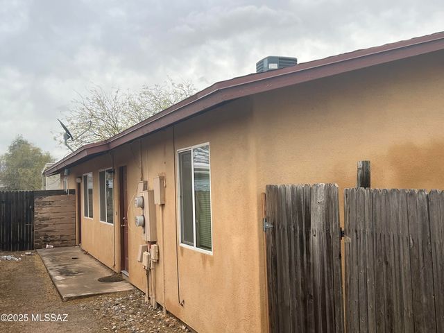 1815 S Van Buren Avenue, Tucson, AZ 85711