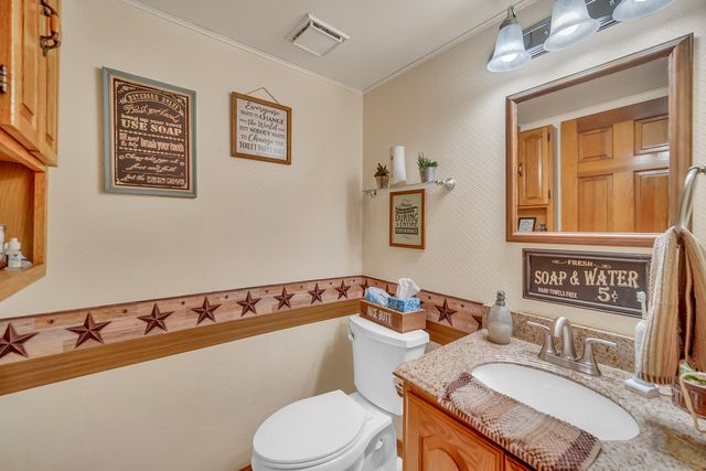 1112 Pheasant Trail, Carol Stream, IL 60188