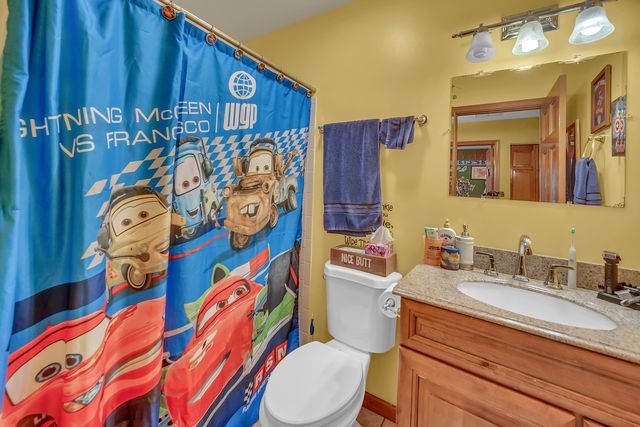 1112 Pheasant Trail, Carol Stream, IL 60188